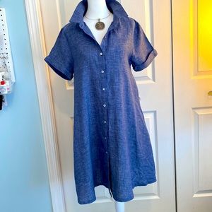 Tahari button down denim dress, short sleeves, with POCKETS!
